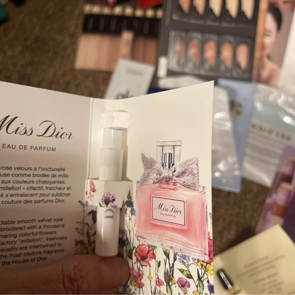 Bundle of samples and more - Picture 9 of 14